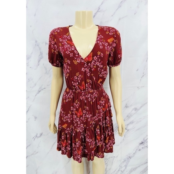 Q031 Madewell Ruffle-Wrap Dress in Windowbox Floral - Picture 4 of 10